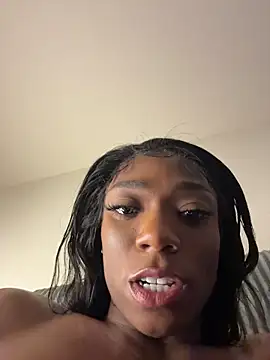 Snapshot of MelaniMelanin chatting on April 16, 2026, 6:14 am MelaniMelanin online show from April 16, 2026, 6:14 am