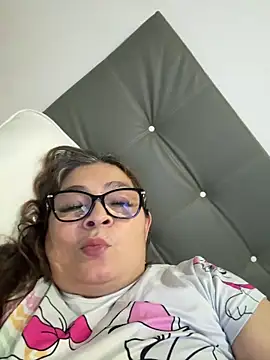 AntonellaAlondra4 online show from June 2, 2026, 4:34 am