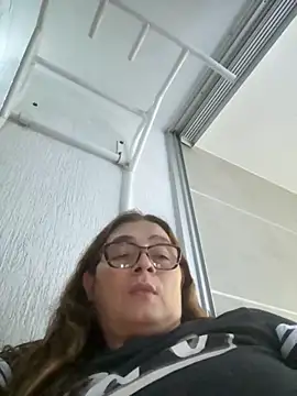 Snapshot of AntonellaAlondra4 chatting on December 2, 2025, 2:45 am AntonellaAlondra4 online show from December 2, 2025, 2:45 am