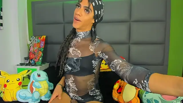 Snapshot of APRILL_FOXX chatting on December 22, 2025, 1:33 pm APRILL FOXX online show from December 22, 2025, 1:33 pm