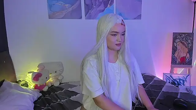 Snapshot of Pretty__zoe chatting on March 7, 2025, 4:13 am Pretty  zoe online show from March 7, 2025, 4:13 am