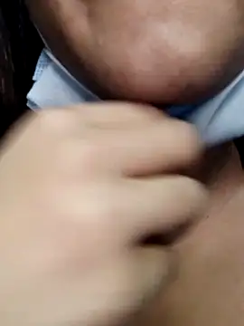 Snapshot of its_sophiaa chatting on November 23, 2025, 8:13 am its sophiaa online show from November 23, 2025, 8:13 am