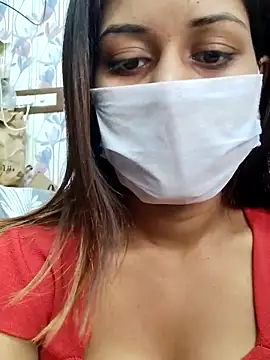 Snapshot of its_sophiaa chatting on November 2, 2025, 6:46 pm its sophiaa online show from November 2, 2025, 6:46 pm