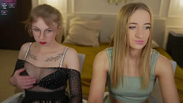 Tess LovelyWest online show from February 19, 2025, 3:49 pm