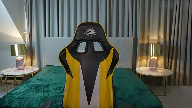 Tess LovelyWest online show from December 4, 2024, 11:46 am