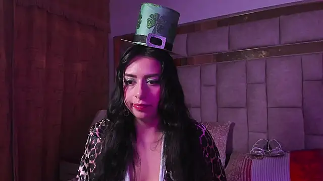 Snapshot of AlondraMendez chatting on March 17, 2025, 8:18 am AlondraMendez online show from March 17, 2025, 8:18 am