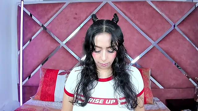 Snapshot of AlondraMendez chatting on March 1, 2025, 1:43 am AlondraMendez online show from March 1, 2025, 1:43 am