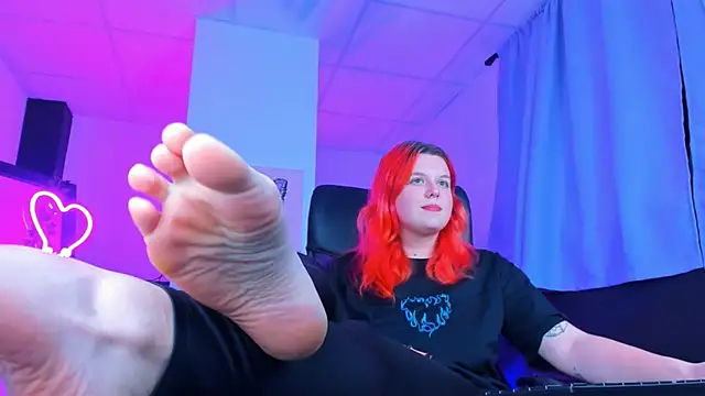 Snapshot of NielletaBlossom chatting on February 24, 2025, 8:27 am NielletaBlossom online show from February 24, 2025, 8:27 am