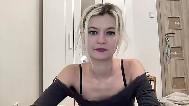 Onika Love online show from March 3, 2026, 4:03 pm