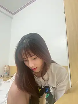 doanlogach online show from October 4, 2025, 8:32 pm