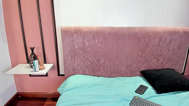 Snapshot of rose_nova chatting on February 22, 2025, 3:25 pm rose nova online show from February 22, 2025, 3:25 pm