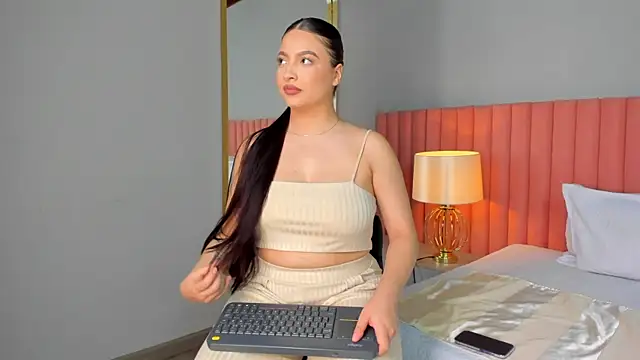 Snapshot of NathRossi chatting on February 16, 2025, 11:17 pm NathRossi online show from February 16, 2025, 11:17 pm