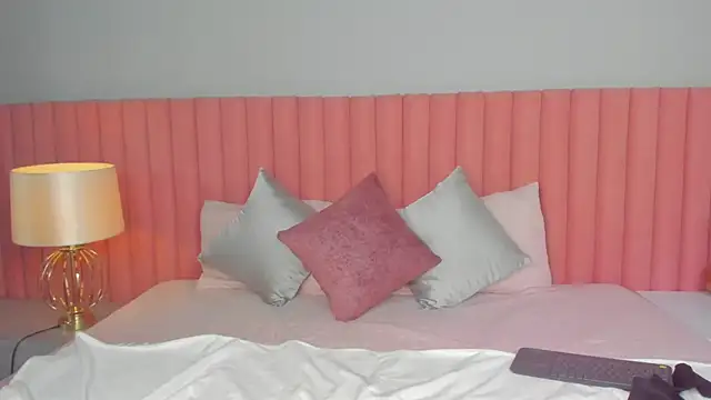 Snapshot of NathRossi chatting on March 13, 2025, 1:54 am NathRossi online show from March 13, 2025, 1:54 am