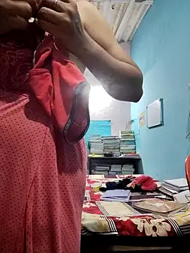 Snapshot of Kashish_SC chatting on December 25, 2024, 8:29 am Kashish SC online show from December 25, 2024, 8:29 am