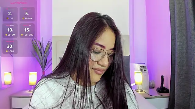 nicolle pierce online show from March 30, 2026, 9:55 am