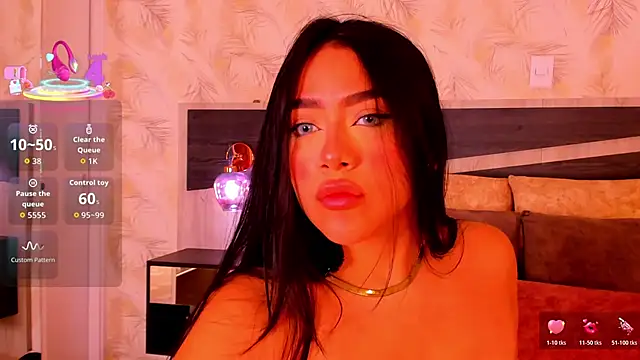 Snapshot of nicolle_pierce chatting on December 5, 2025, 1:32 pm nicolle pierce online show from December 5, 2025, 1:32 pm