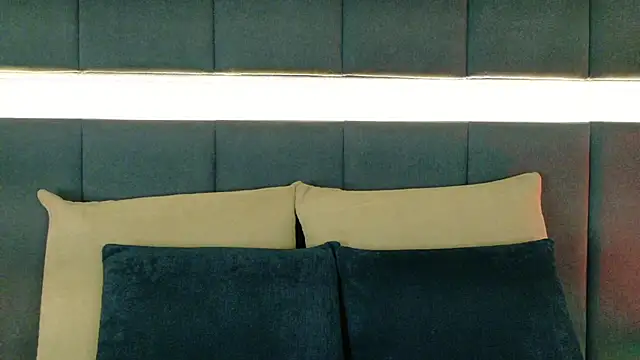 Snapshot of nicolle_pierce chatting on October 29, 2025, 2:16 pm nicolle pierce online show from October 29, 2025, 2:16 pm