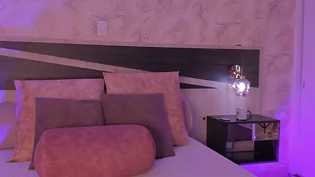 Snapshot of nicolle_pierce chatting on February 25, 2026, 1:22 pm nicolle pierce online show from February 25, 2026, 1:22 pm