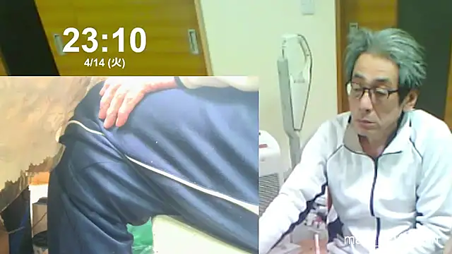 mama010-chan online show from April 14, 2026, 2:11 pm