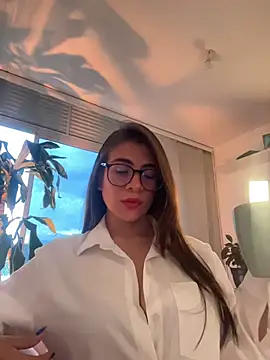 Snapshot of MariaIsabella8 chatting on May 13, 2026, 10:39 pm MariaIsabella8 online show from May 13, 2026, 10:39 pm
