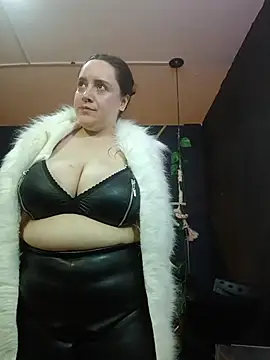 Snapshot of Gelena_Black chatting on November 1, 2025, 1:05 pm Gelena Black online show from November 1, 2025, 1:05 pm