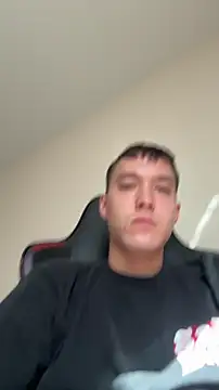 Snapshot of BepisFlyTrap chatting on October 27, 2025, 3:13 pm BepisFlyTrap online show from October 27, 2025, 3:13 pm