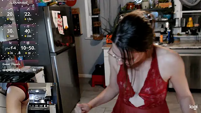 Snapshot of KSwonderland6 chatting on November 7, 2025, 4:28 am KSwonderland6 online show from November 7, 2025, 4:28 am