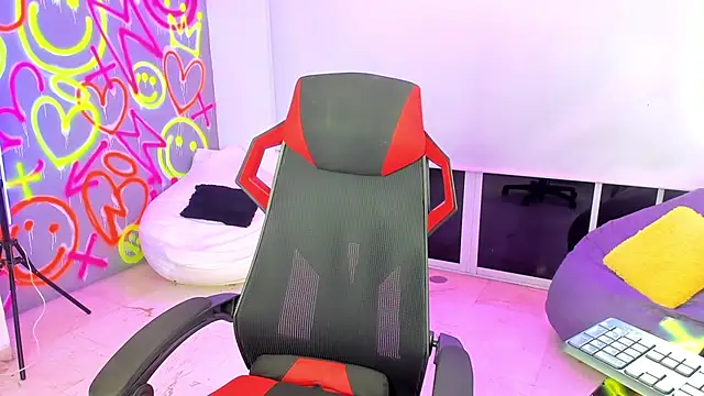 GEANNAROSE online show from January 31, 2025, 8:54 am