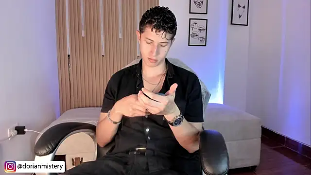 Snapshot of Dorianmistery2322_ chatting on July 10, 2026, 4:18 pm Dorianmistery2322 online show from July 10, 2026, 4:18 pm