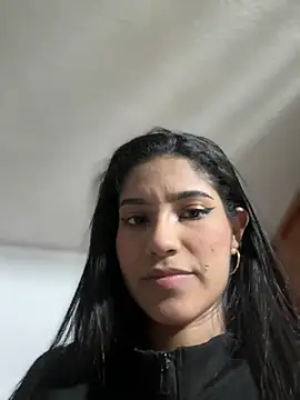 chiarabrielle00 online show from July 11, 2026, 7:41 am