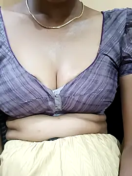 Snapshot of latha_telugu chatting on December 22, 2025, 9:26 pm latha telugu online show from December 22, 2025, 9:26 pm