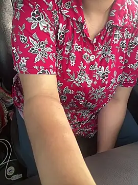 Snapshot of poision51 chatting on March 11, 2025, 4:30 am poision51 online show from March 11, 2025, 4:30 am