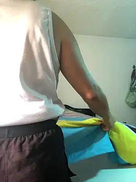 gipsela gomez online show from November 12, 2025, 2:10 pm