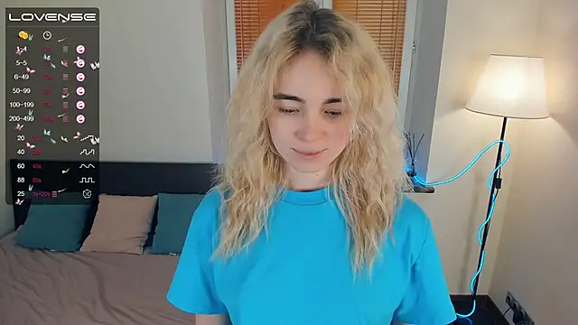 LinnBottrell online show from February 5, 2025, 2:40 am