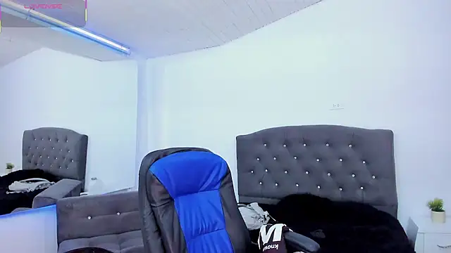 Snapshot of anne_parker chatting on March 21, 2025, 2:40 pm anne parker online show from March 21, 2025, 2:40 pm