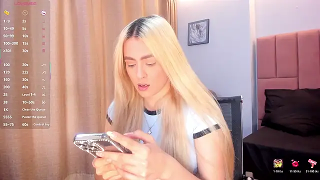 miacarperr1 online show from March 30, 2026, 9:05 pm