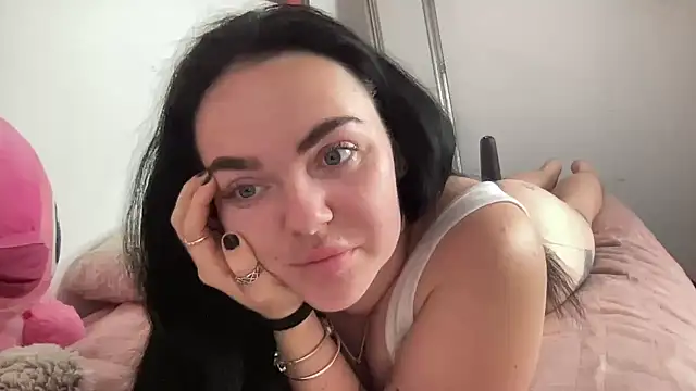 yorkshiregal online show from April 8, 2026, 6:26 am