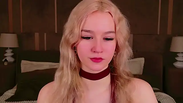 Snapshot of NaomiLoys chatting on March 22, 2025, 3:30 am NaomiLoys online show from March 22, 2025, 3:30 am