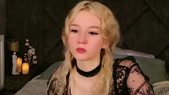 Snapshot of NaomiLoys chatting on February 23, 2025, 3:56 am NaomiLoys online show from February 23, 2025, 3:56 am