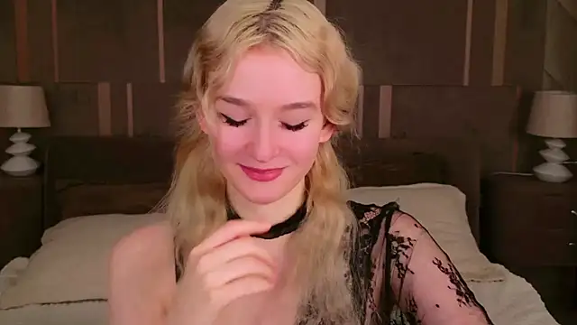 Snapshot of NaomiLoys chatting on February 25, 2025, 3:20 am NaomiLoys online show from February 25, 2025, 3:20 am