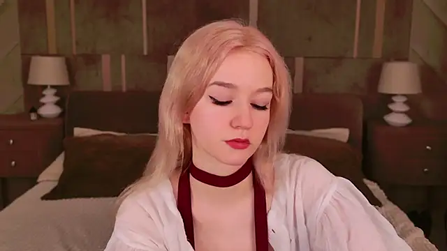 Snapshot of NaomiLoys chatting on March 17, 2025, 2:19 am NaomiLoys online show from March 17, 2025, 2:19 am