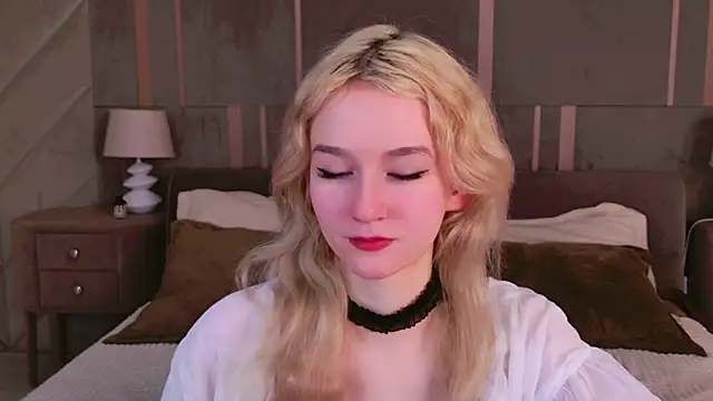 Snapshot of NaomiLoys chatting on March 7, 2025, 2:57 am NaomiLoys online show from March 7, 2025, 2:57 am