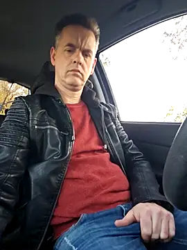 Hectorthyssen1 online show from November 7, 2025, 3:49 pm