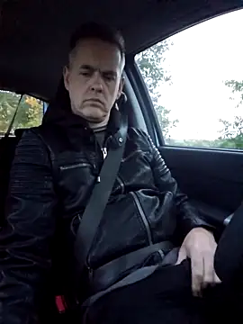 Snapshot of Hectorthyssen1 chatting on October 29, 2025, 4:17 pm Hectorthyssen1 online show from October 29, 2025, 4:17 pm