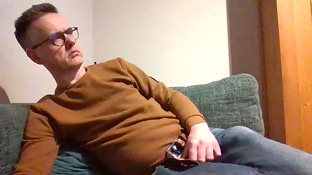 Snapshot of Hectorthyssen1 chatting on February 5, 2025, 10:33 pm Hectorthyssen1 online show from February 5, 2025, 10:33 pm