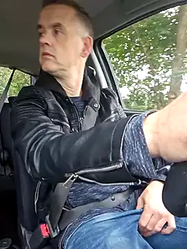 Snapshot of Hectorthyssen1 chatting on October 8, 2025, 2:40 pm Hectorthyssen1 online show from October 8, 2025, 2:40 pm