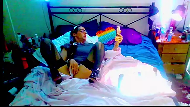 Snapshot of ingrid1982 chatting on November 8, 2025, 8:34 pm ingrid1982 online show from November 8, 2025, 8:34 pm