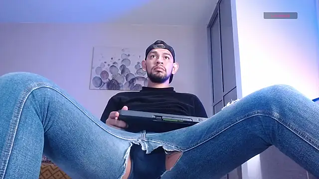 Bedobigcock online show from November 4, 2025, 12:14 am