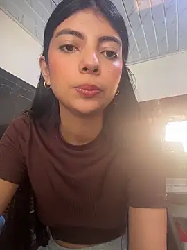 Snapshot of Baby_Niels chatting on November 5, 2025, 1:58 pm Baby Niels online show from November 5, 2025, 1:58 pm