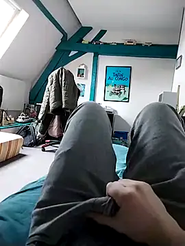 Snapshot of JulesG18 chatting on February 28, 2026, 11:21 am JulesG18 online show from February 28, 2026, 11:21 am